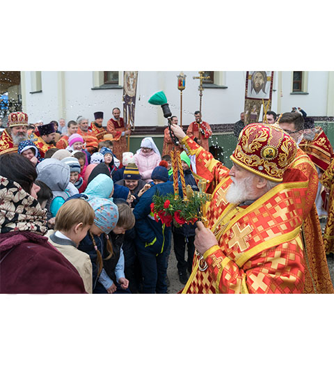 В среду Светлой седмицы митрополит Павел совершил литургию в Елисаветинском женском монастыре города Минска