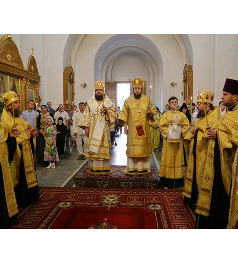  Епископ Порфирий принял участие в литургии в Полоцком Спасо-Евфросиниевском монастыре 