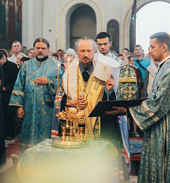 Патриарший Экзарх всея Беларуси возглавил всенощное бдение в Успенском Жировичском монастыре накануне престольного праздника