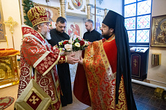 Епископ Леонид поздравил наместника Юровичского монастыря с Днем тезоименитства