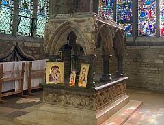 У гробницы святой покровительницы Оксфорда совершена православная Литургия