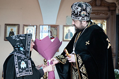 Наместник Юровичского монастыря архимандрит Авксентий (Абражей) поздравил схимонахиню Серафиму с днем тезоименитства