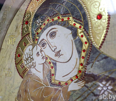 В Минске проходит выставка каменных икон «Жировичская икона — святыня Беларуси»