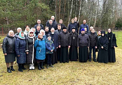 Студенты Минской духовной академии посетили Архиерейское подворье в Ольжево Лидской епархии