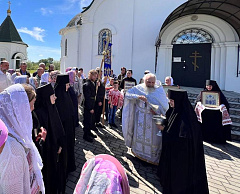2 июня в Вознесенском женском монастыре в деревне Барколабово встретили престольный праздник