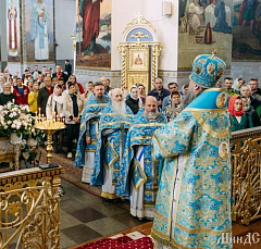 4 сентября в Жировичском монастыре архиепископ Гурий совершил Литургию и молебен о сохранении творения Божия