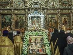 В Донском монастыре молитвенно почтили память святителя Тихона, Патриарха Московского и всея России