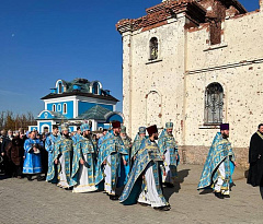 В Донецке в возрождаемом после обстрелов Иверском женском монастыре отметили престольный праздник