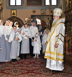 В Никольской обители города Могилева архиепископ Софроний возглавил праздник Собора Пресвятой Богородицы