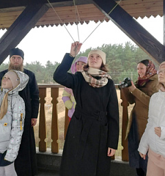 Гродненская православная молодежь посетила Лавришевскую обитель