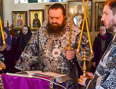 Епископ Светлогорский Амвросий совершил Пассию в Тихвинском женском монастыре
