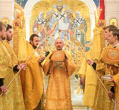 Митрополит Вениамин возглавил утреннее богослужение в Свято-Троицком Серафимо-Дивеевском монастыре