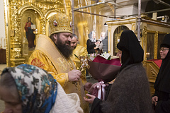 9 декабря в Никольском монастыре Гомеля почтили день рождения наместника монастыря епископа Амвросия
