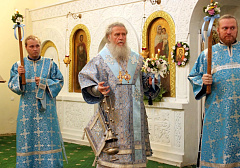 Архиепископ Витебский и Оршанский Димитрий совершил всенощное бдение в канун престольного праздника Казанского храма в Марковом мужском монастыре