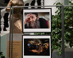 В Московском педагогическом университете открылась художественная фотовыставка «Монашество. Тихоокеанский рубеж»