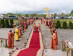 В Жлобине монашествующие Гомельской епархии приняли участие во встрече ковчега с частицами мощей Дивеевских святых
