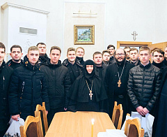 Полоцкий Спасо-Евфросиниевский монастырь посетили студенты 2-го курса Минской духовной семинарии в ходе паломнической поездки в Полоцк и Минск