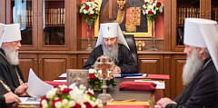 Священный Синод Украинской Православной Церкви принял ряд важных решений, касающихся жизни украинских монастырей