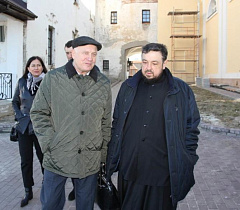 Состоялась рабочая встреча наместника Юровичского монастыря с депутатом Палаты представителей Национального собрания РБ Евгением Адаменко