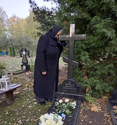 Настоятельница Гродненского женского монастыря игумения Гавриила (Глухова) посетила Спасо-Евфросиниевский монастырь в Полоцке