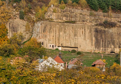 Загадки самого древнего монастыря в Румынии