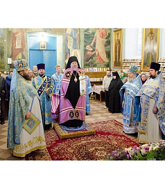 Божественная литургия в праздник Покрова Пресвятой Богородицы в Свято-Иоанно-Кормянском монастыре