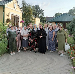 В Мироносицком монастыре города Бобруйска прошла очередная встреча общественного объединения «Православные бобруйчанки»