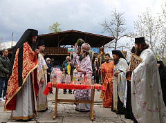 В пятницу Светлой седмицы в пасхальных торжествах Клисурского женского монастыря в Болгарии принял участие настоятель подворья Русской Церкви в Софии