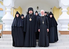 Председатель Синодального отдела по делам монастырей БПЦ епископ Порфирий посетил строящийся Покровский женский монастырь в агрогородке Святая Воля