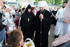 Патриарший Экзарх всея Беларуси возглавил торжества в честь 20-летия основания Покровского женского монастыря в Толочине