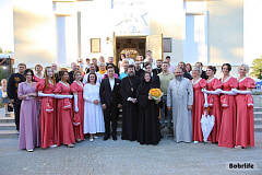 В Мироносицком монастыре Бобруйска в рамках Дня города состоялся праздник духовного творчества «С любовью в сердце»