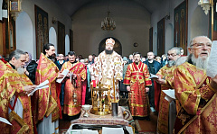 В день Радоницы епископ Борисовский Амвросий совершил Литургию и панихиду в Никольском монастыре Гомеля  [+ВИДЕО]