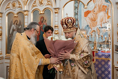 В свой день тезоименитства архиепископ Гурий совершил в Жировичском монастыре благодарственный молебен в память 80-летия освобождения Беларуси