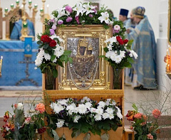 В праздник Юровичской иконы Богоматери епископ Туровский и Мозырский Леонид возглавил Божественную литургию в Юровичском мужском монастыре